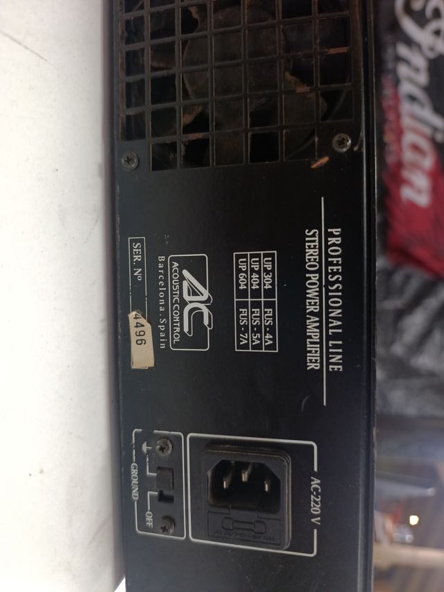 Amplificatore Professionale AC UP-404