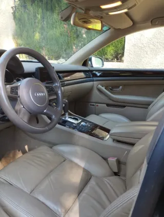 Audi A8 2003 3.7 V8 - 300.000 KM