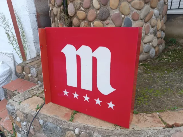 Letrero Luminoso Mahou 5 Estrellas