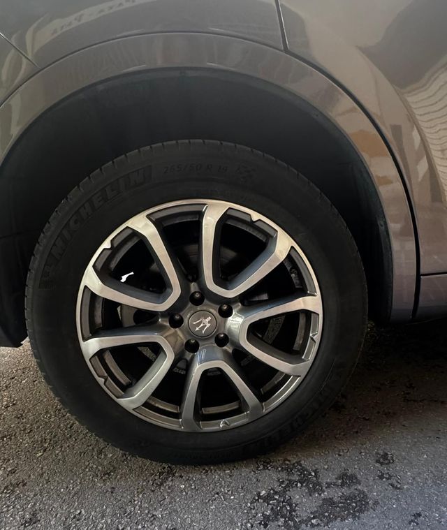 Maserati Levante V6 275 HP D AWD