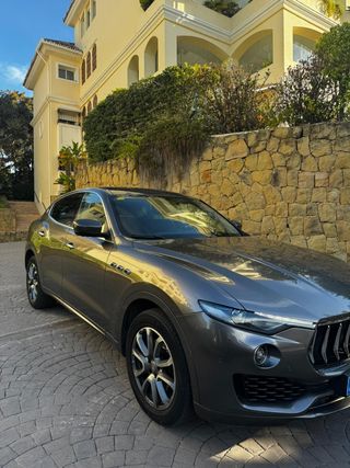 Maserati Levante V6 275 HP D AWD