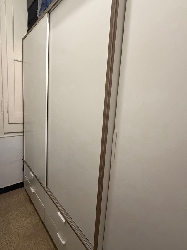 Armarios a conjunto blancos