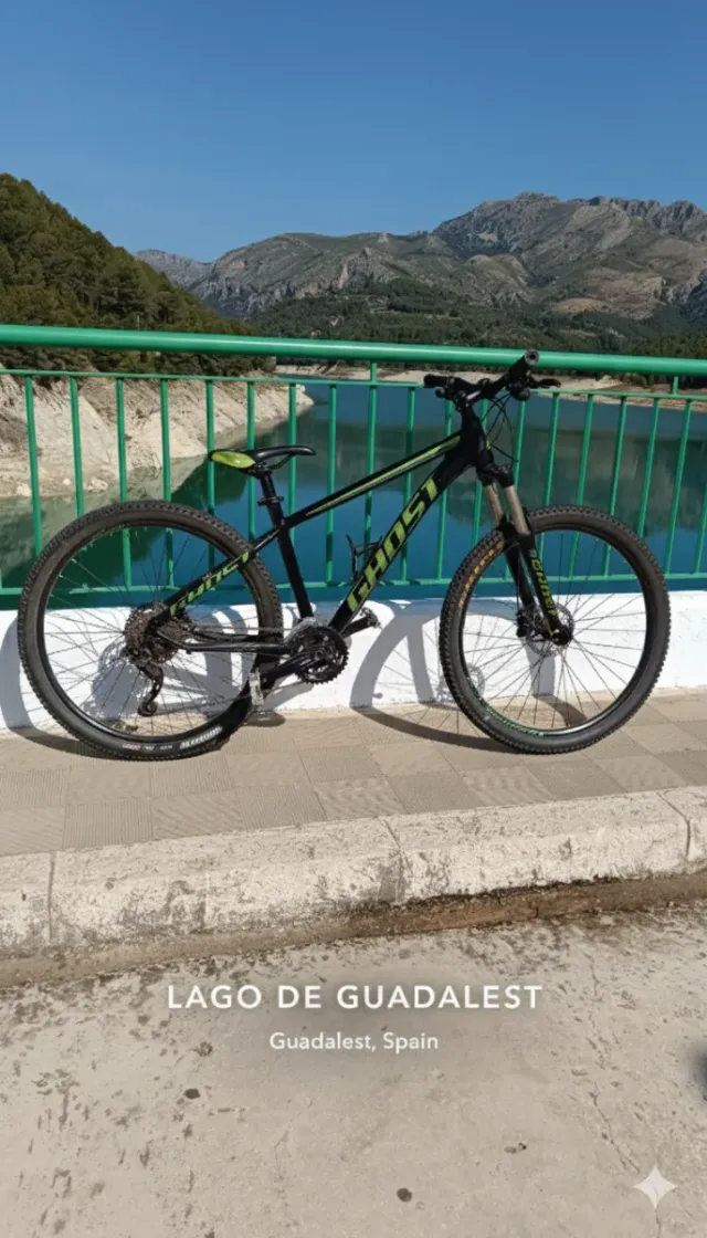 Bicicleta Ghost Negra y Verde