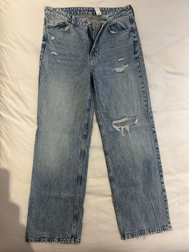 Jeans H&M roturas y desgaste T. 44 (equivale a 42)
