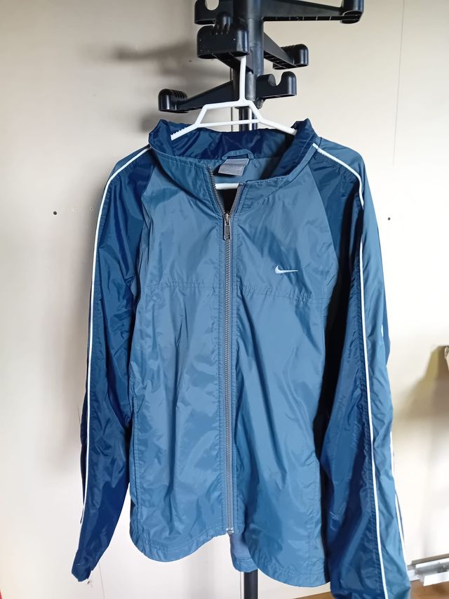 Cortavientos Nike Talla L