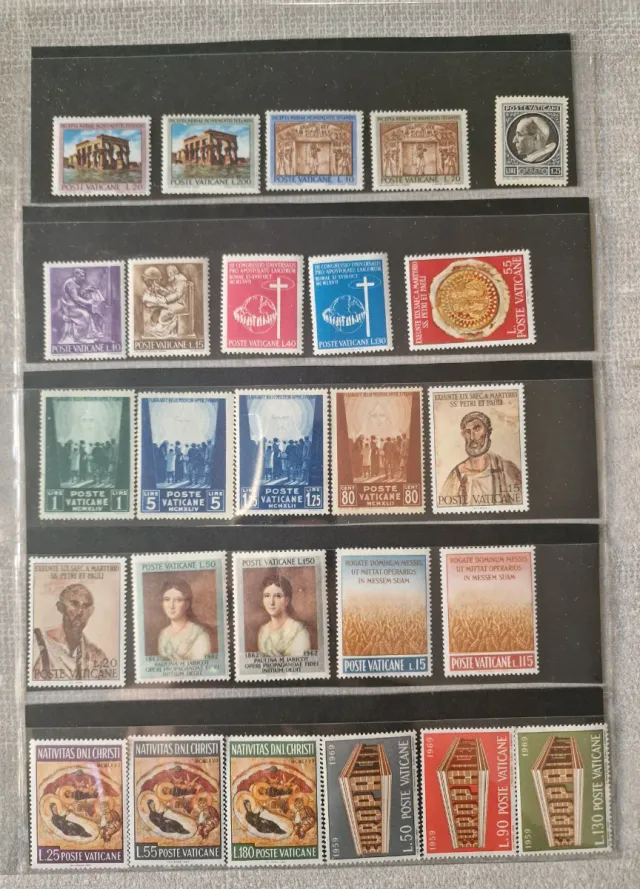 Lotto 105 francobolli Poste Vaticano