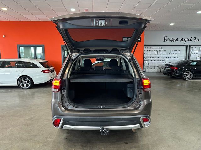 Mitsubishi Outlander 200 MPI Motion CVT 2WD 5 Plazas