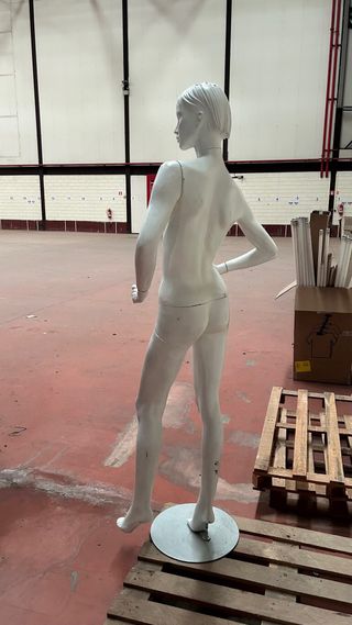 Maniquí mujer blanco