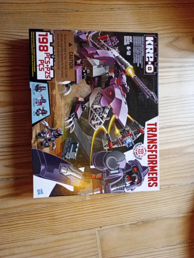 KRE-O Transformers Underbite Jetpack TakedownB0950