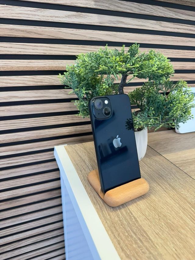 iPhone 14 Negro 128GB Impecable