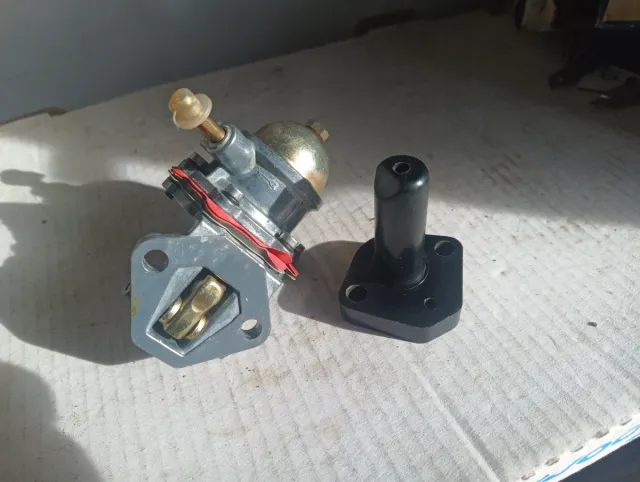 Bomba Gasolina Seat 850