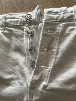Pantalón corto vaquero blanco