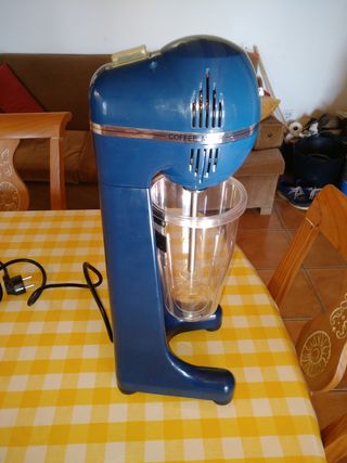 Batidora mezcladora de frappé, batidos.