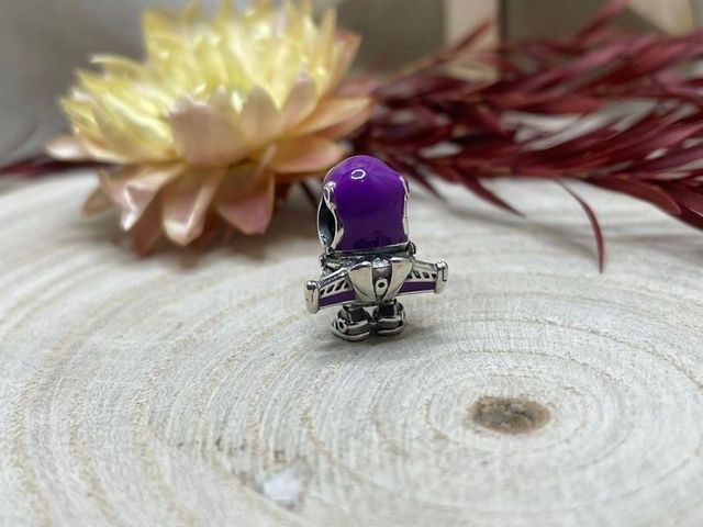 ✨Charm Buzz Lightyear de Toy Story