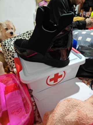 Botines charol negros n39 horma pequeña