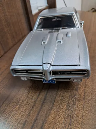 Replica Pontiac GTO 1969 Judge 1:18