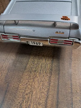 Replica Pontiac GTO 1969 Judge 1:18