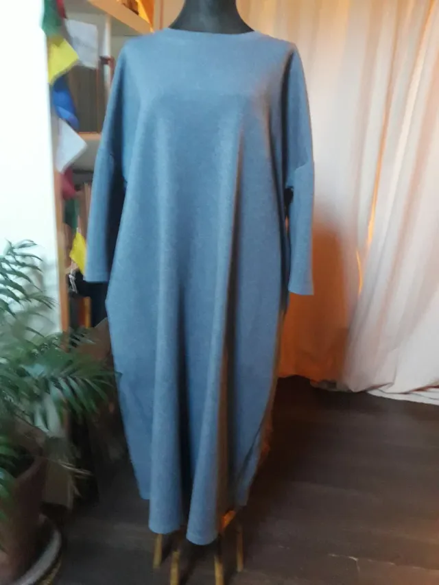 Vestido corte camiseta  de Wendy Trendy