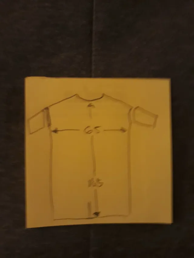 Vestido corte camiseta  de Wendy Trendy