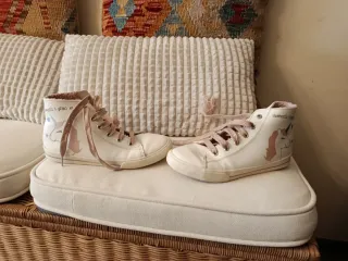 Botines niña unicornio blancos