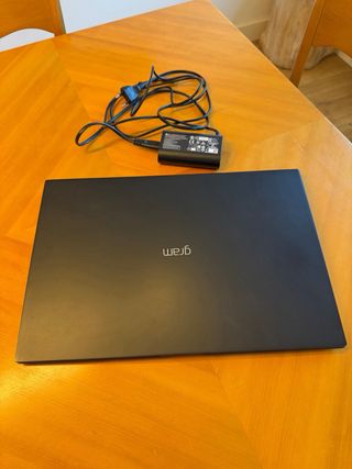 Portátil LG Gram 17” I7 - súper ligero 1,3 kilos ￼