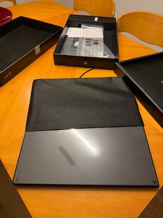 Portátil LG Gram 17” I7 - súper ligero 1,3 kilos ￼