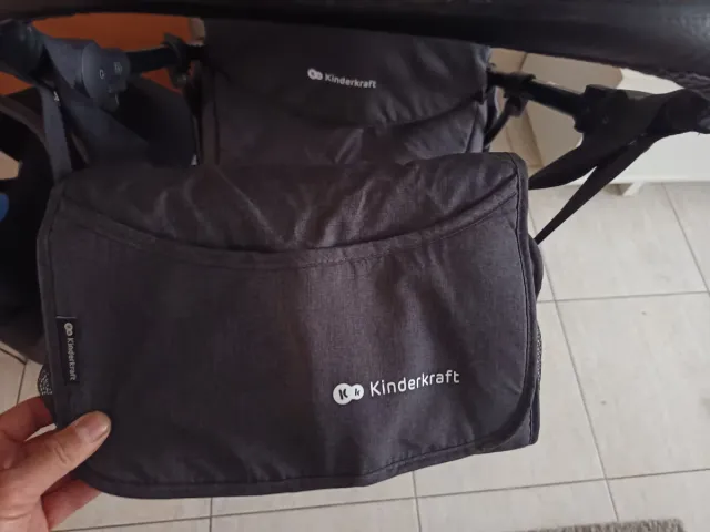 Carro Kinderkraft con silla de coche