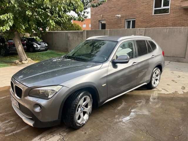 BMW X1 2011
