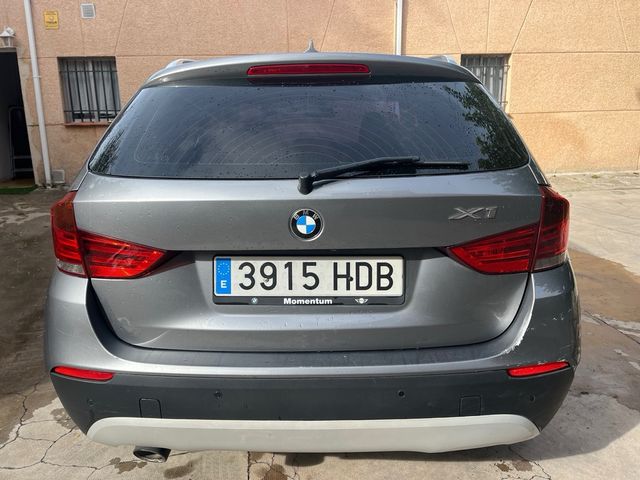 BMW X1 2011
