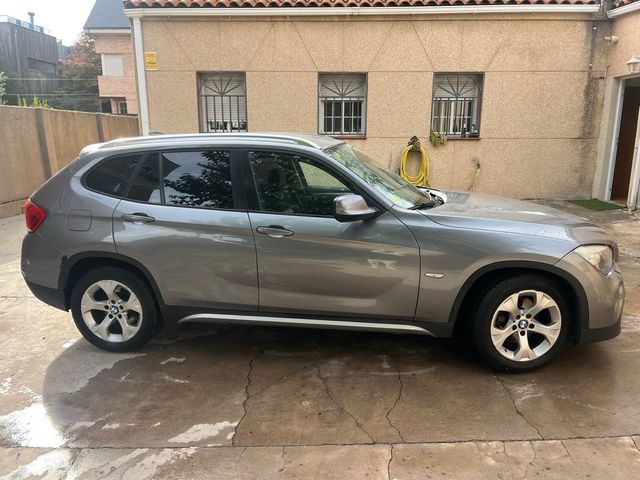 BMW X1 2011