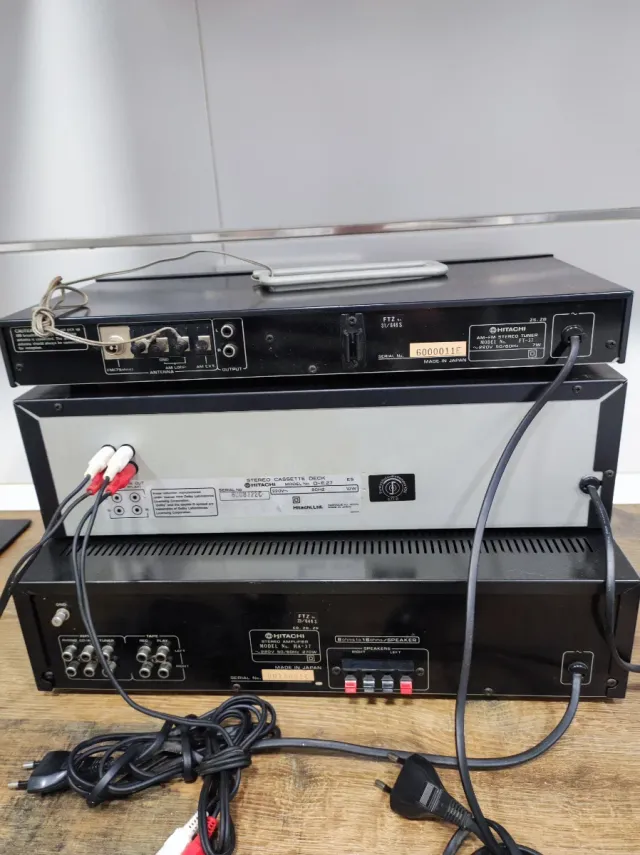 Equipo de música HITACHI