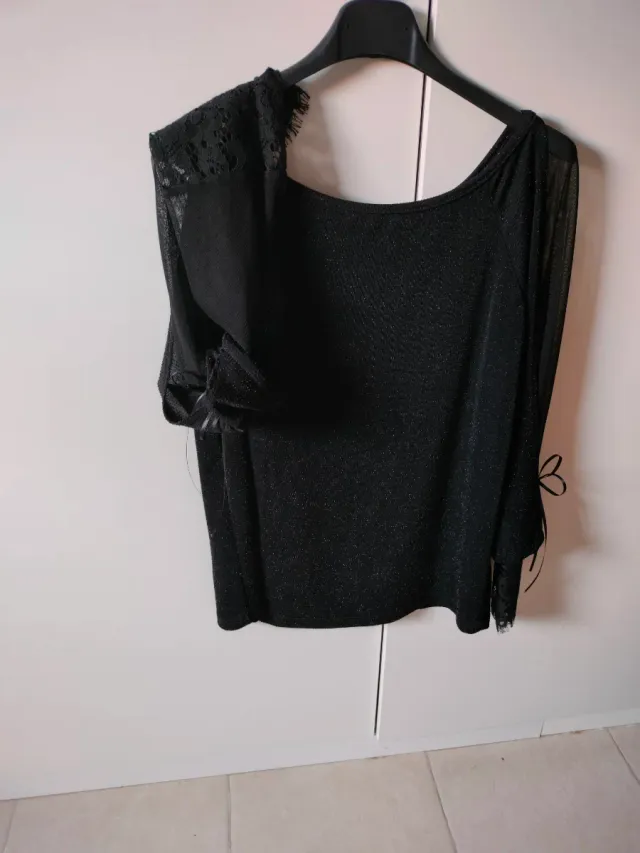 Blusa fiesta negra manga larga