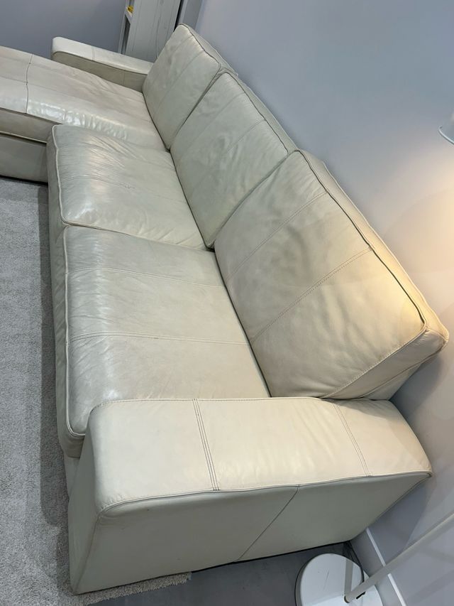 URGE POR MUDANZA: Sofá de piel beige 4 plazas