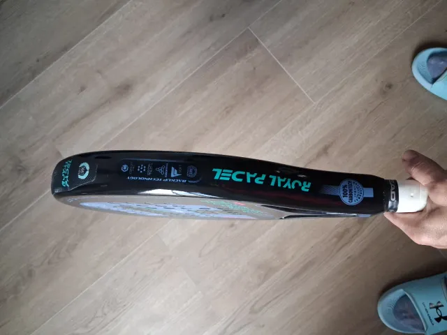 Pala Padel Royal M27 Carbon Edición Limitada