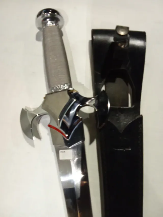 Spada decorativa Centurión con fodero Gil Knives