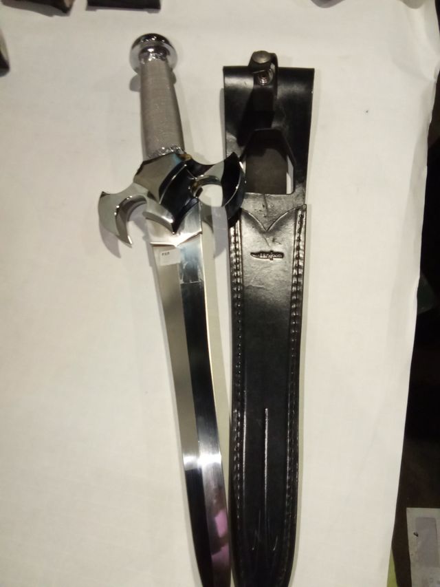 Spada decorativa Centurión con fodero Gil Knives