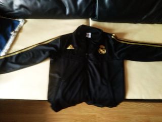 Chaqueta Adidas Real Madrid Negra y Dorada