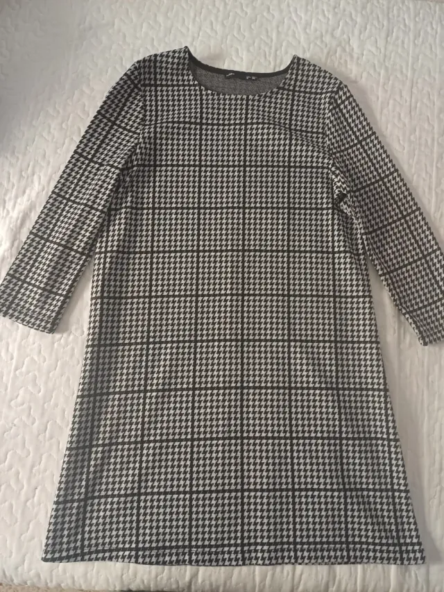 Vestido estampado pata de gallo.