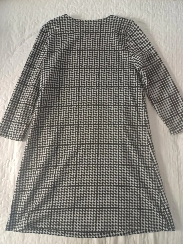 Vestido estampado pata de gallo.