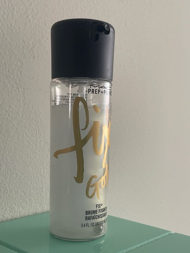 MAC Fix+ Goldlite Spray Fijador