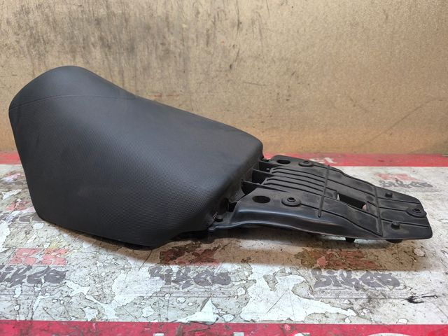 ASIENTO DELANTERO NUEVO APRILIA SR 50