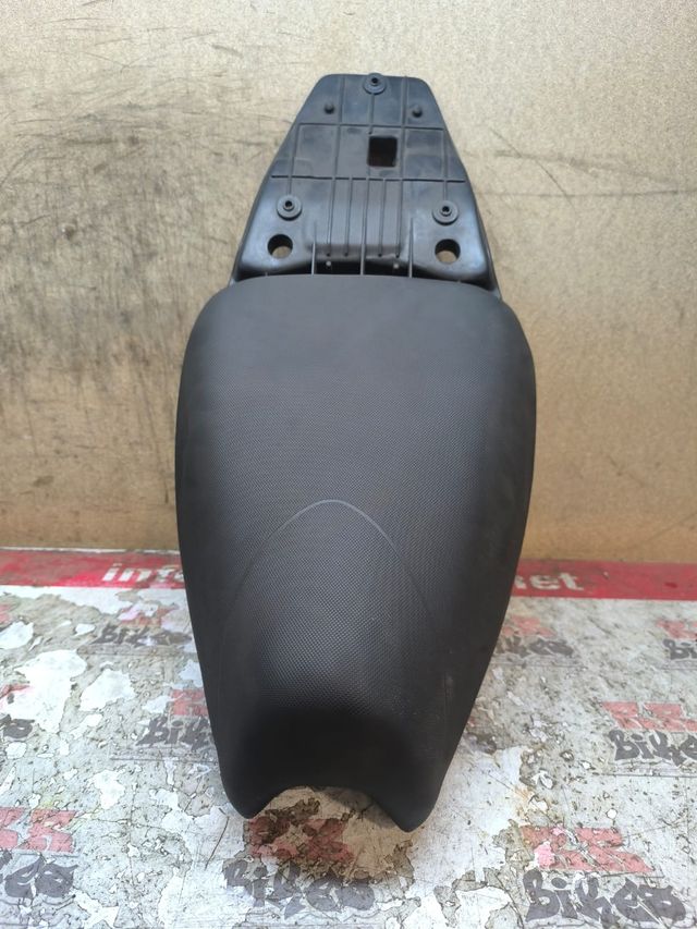 ASIENTO DELANTERO NUEVO APRILIA SR 50