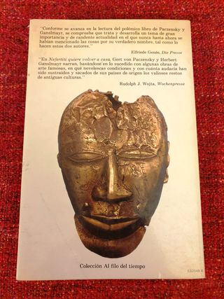 Libro "Nefertiti quiere volver a casa" (Planeta)