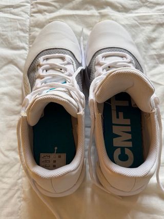 Zapatillas Nike Jordan Blancas y Turquesa