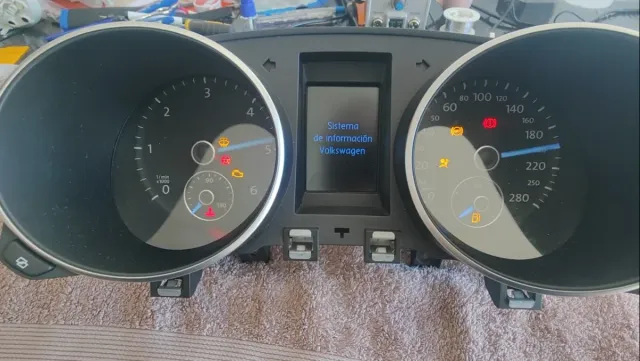 Cuadro instrumentos Golf MK6 Modificado.