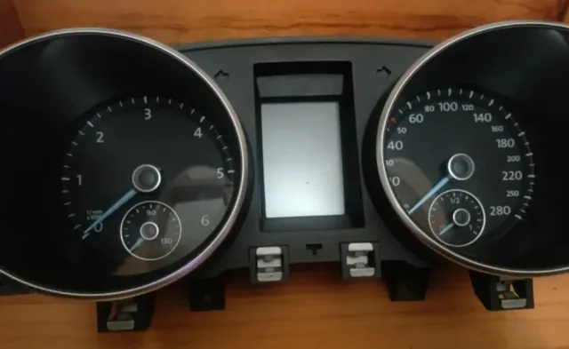 Cuadro instrumentos Golf MK6 Modificado.