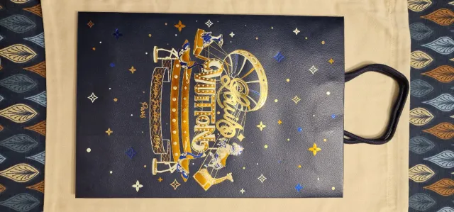 Bolsa Louis Vuitton Navidad Estampado Oro y Rojo