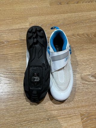 Zapatillas spinning talla 37 y cubresillin