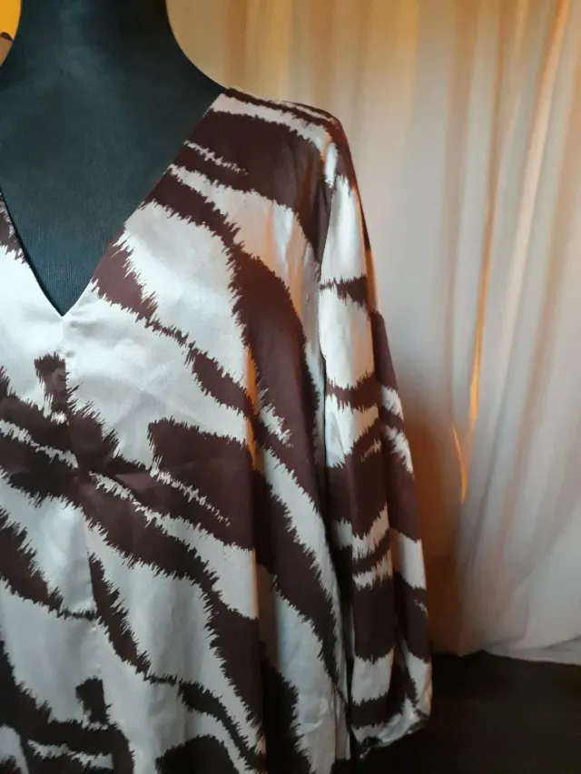 Vestido manga abullonada