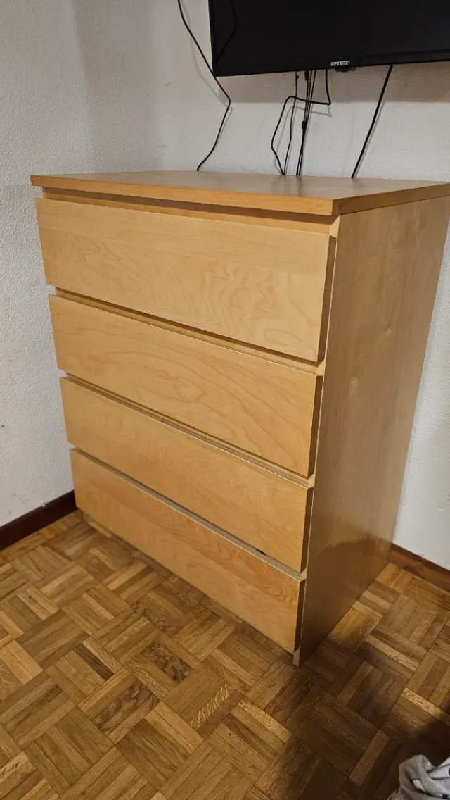 Cómoda MALM IKEA, 4 cajones madera clara